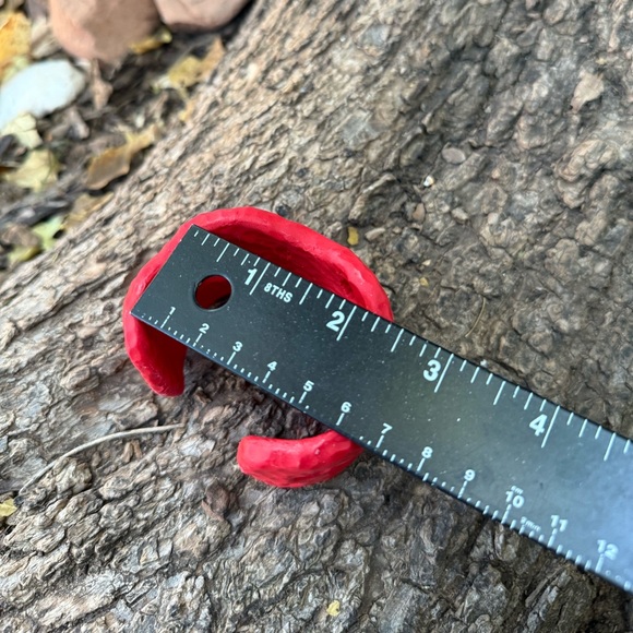 🌺Red Bracelet ❤️ Cuff💋 Holes 🌹Design - Picture 8 of 9